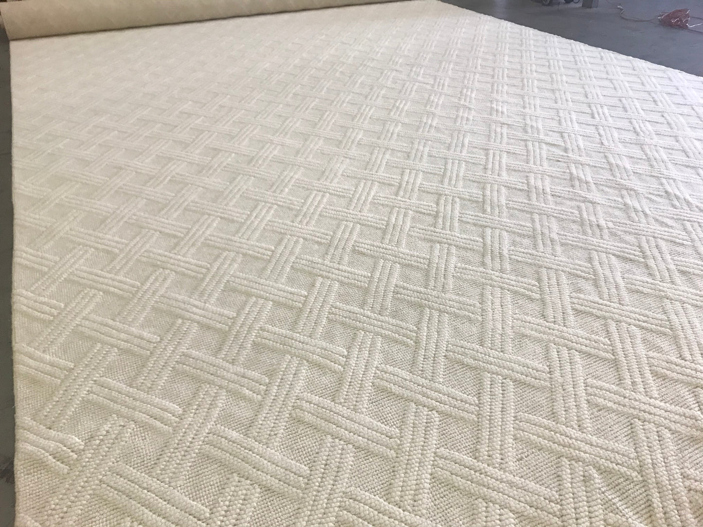 QuickShip Jin Trellis - Blanco White