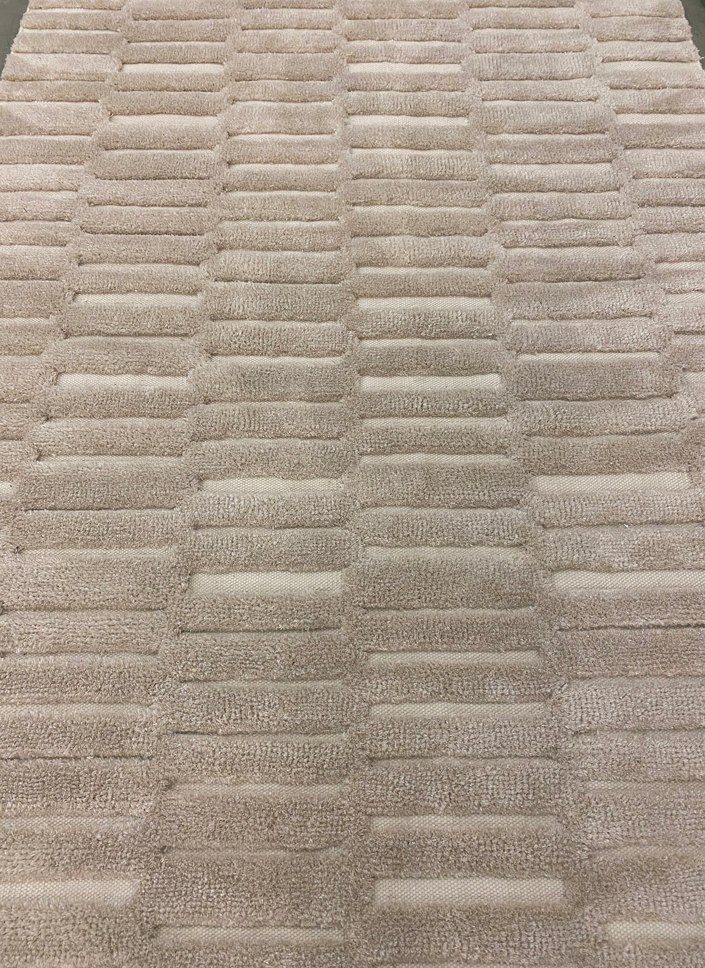 Outdoor Jutter Shag - Bone to Tone