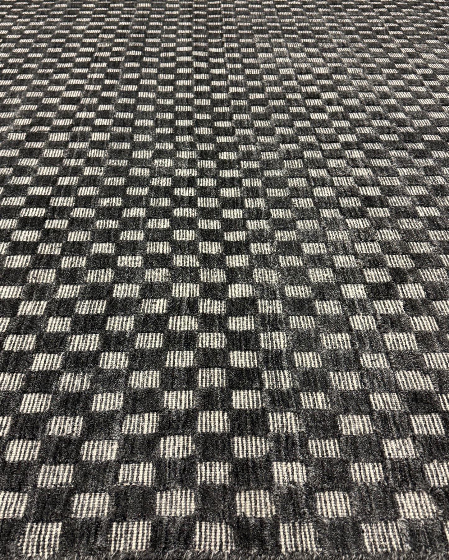 Chex Stria - Charcoal