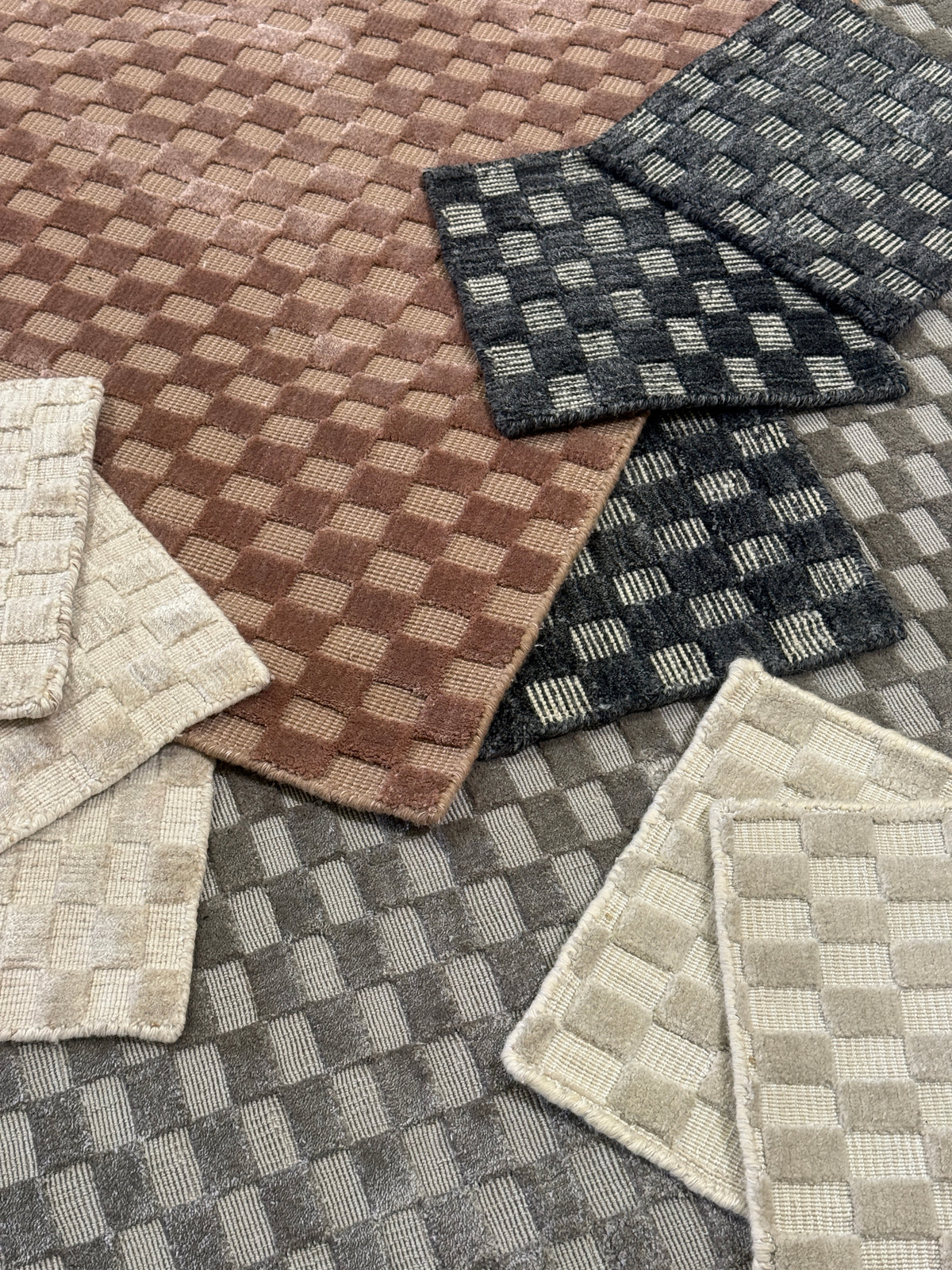 Chex Stria - Silver Diamond