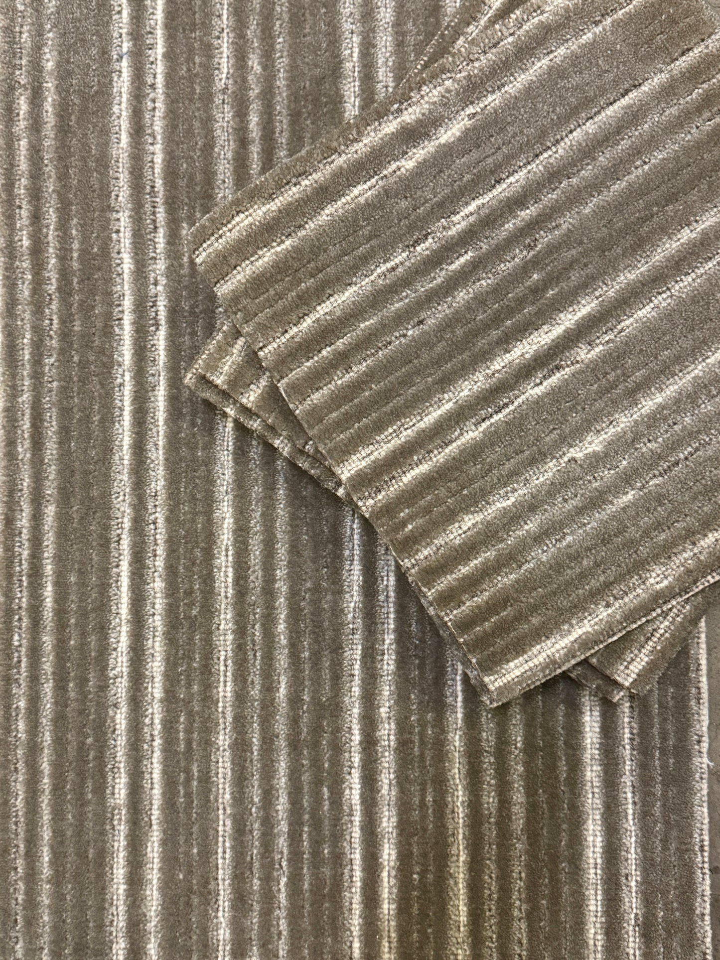 Archive Sale Jonac Stripe - Ecru & Ivory 14'10" x 3'