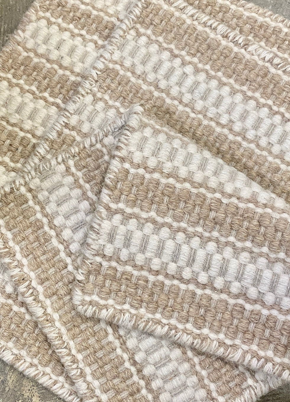 Danus 04 - Sandy Beige & Ivory