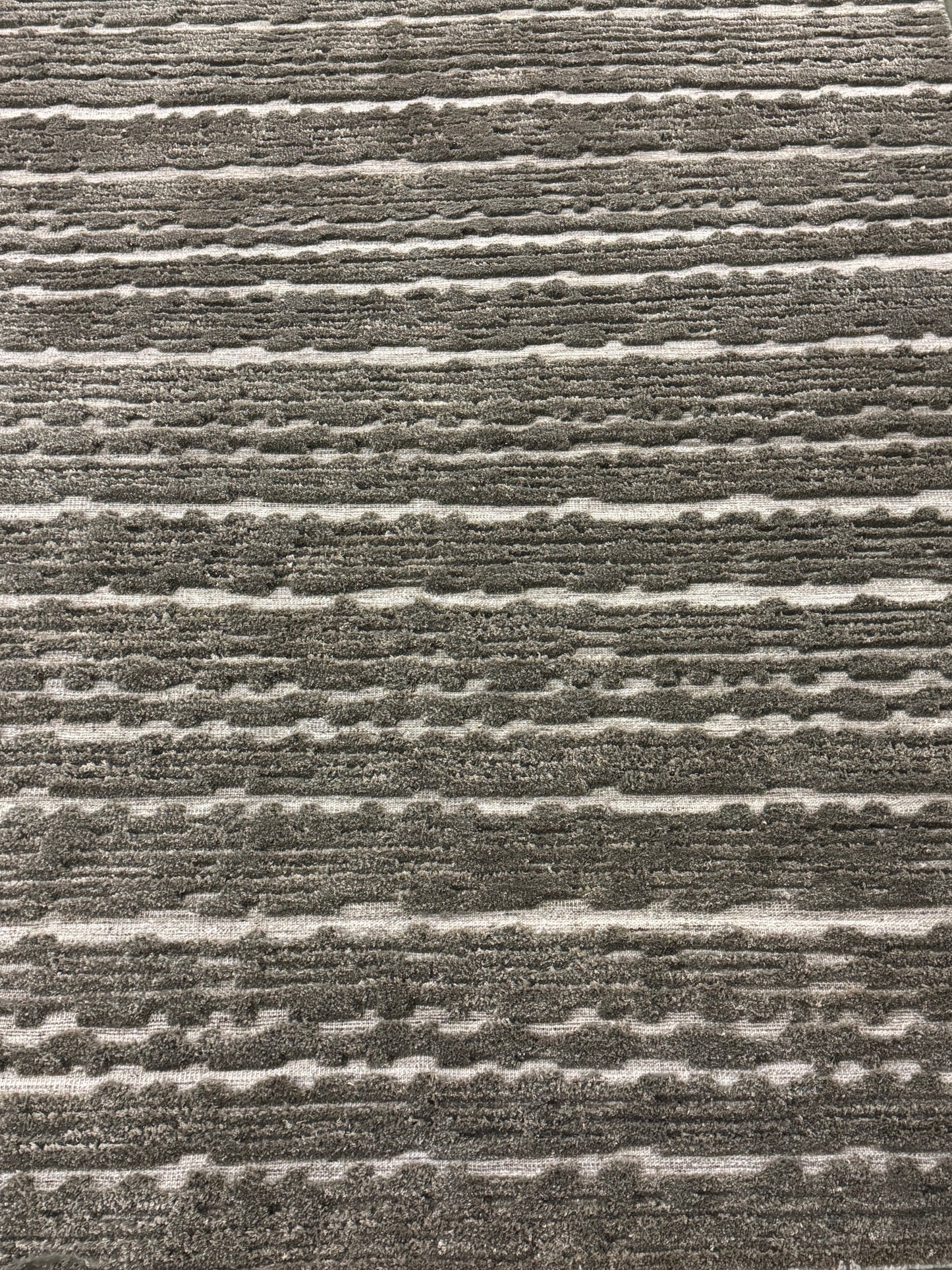 Jaha 12 - Satin Rubble Stria