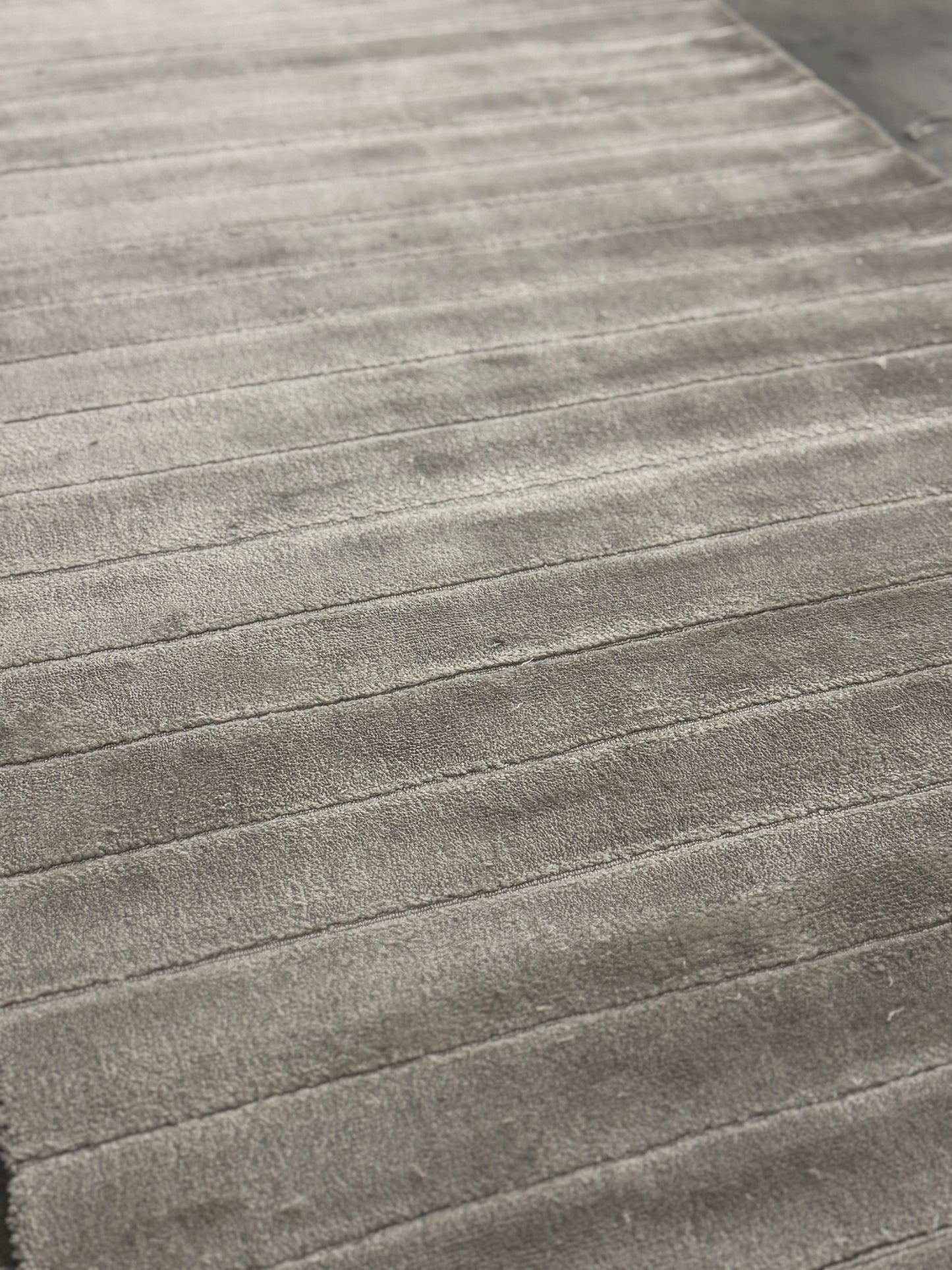Archive Sale Jewel Splendid Stripe - Luster Linen 4'7" x 6'