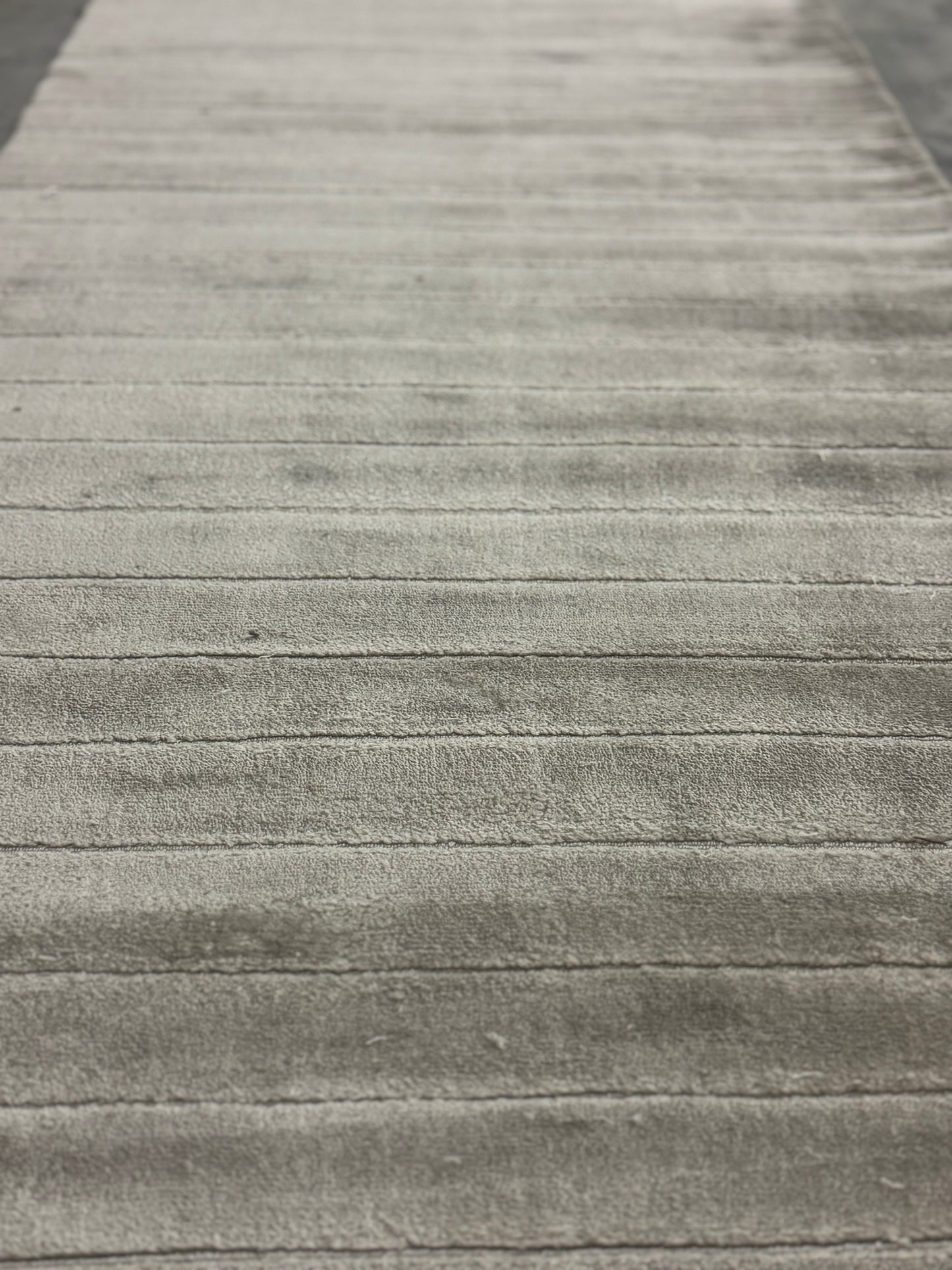 Archive Sale Jewel Splendid Stripe - Luster Linen 4'7" x 6'