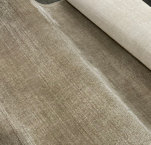 Archive Sale Jewel Velvet - Grand Buff 4' x 4'