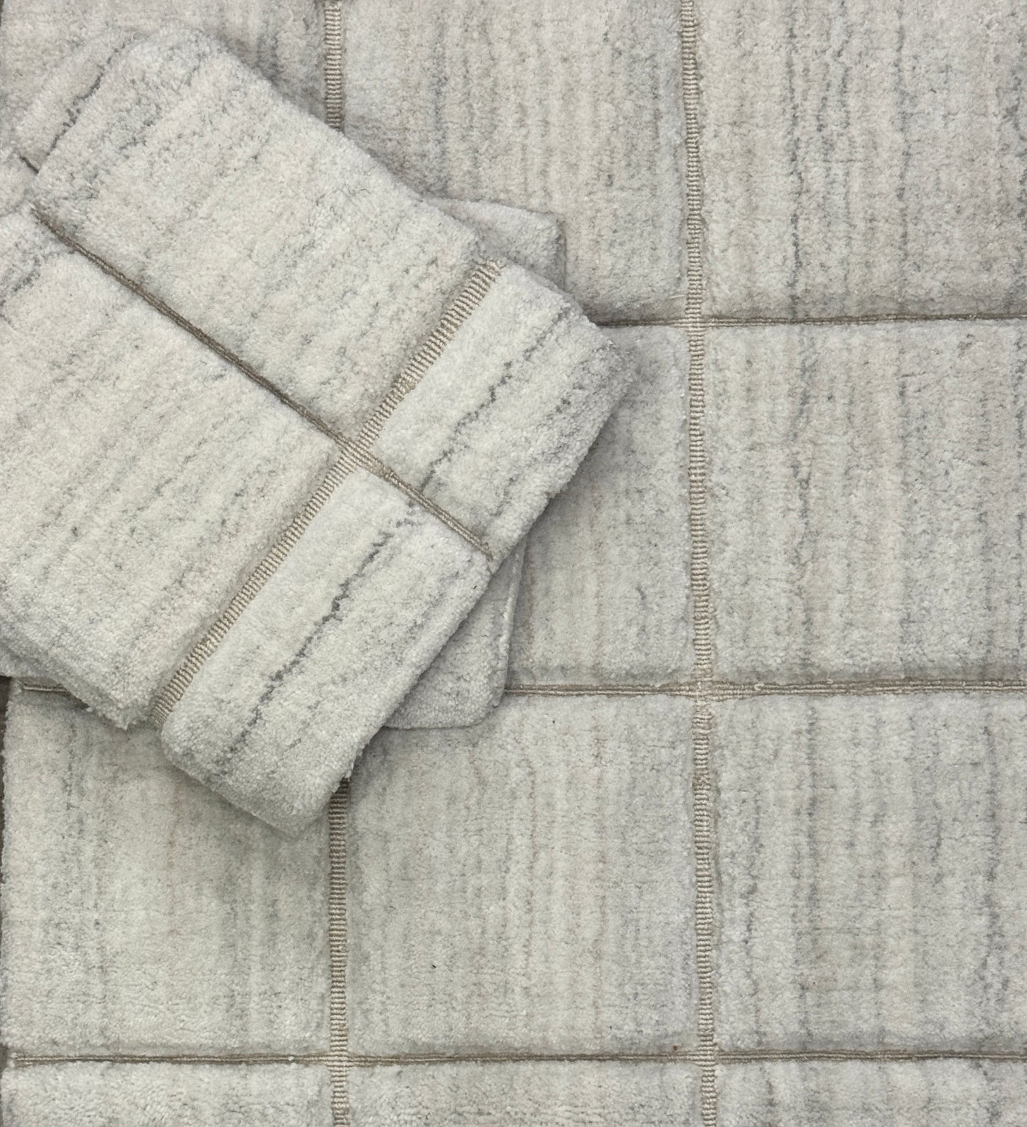 Jix Grid - Outdoor Jumbo Thin Ice Drop