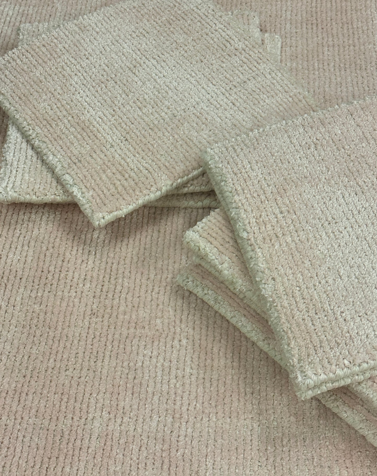 Archive Sale Jixxie Loom - Pretty Pink 4' x 7'