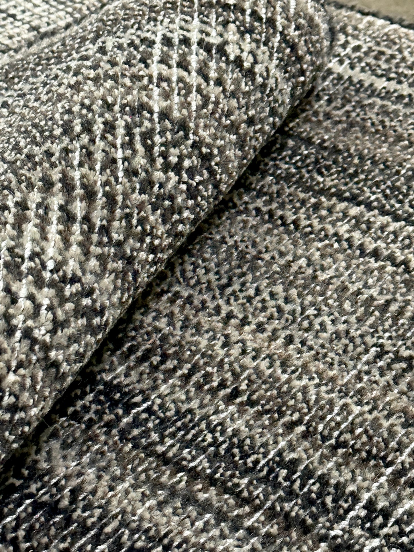 Archive Sale Jixxie Loom - Smitten Coal 2'7" x 10'1"