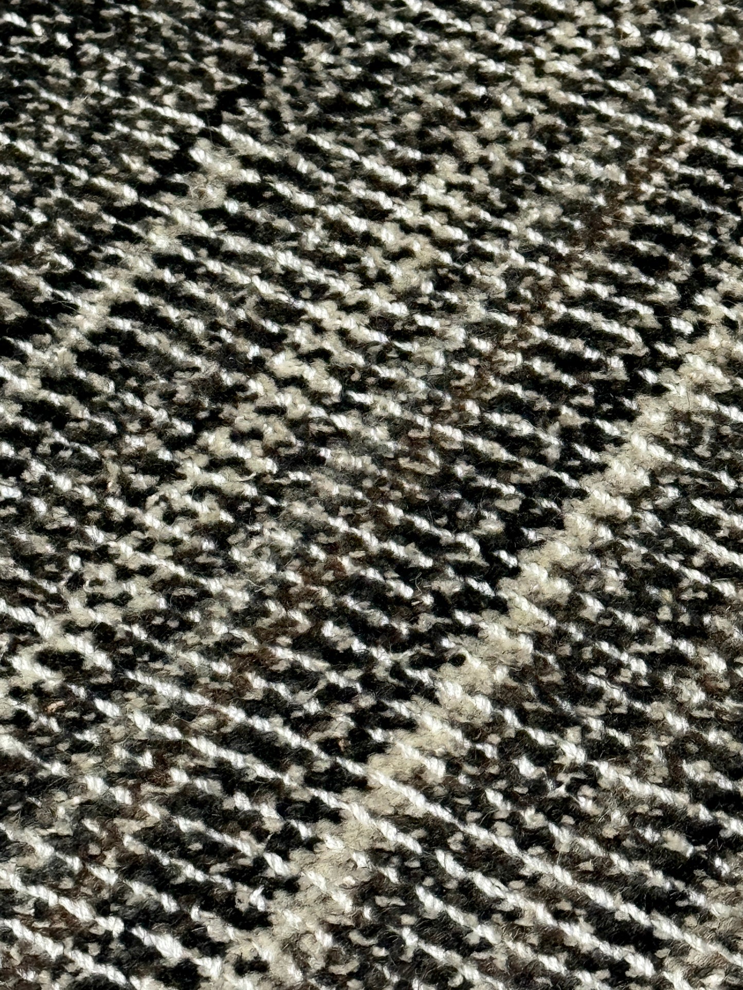 Archive Sale Jixxie Loom - Smitten Coal 2'7" x 10'1"