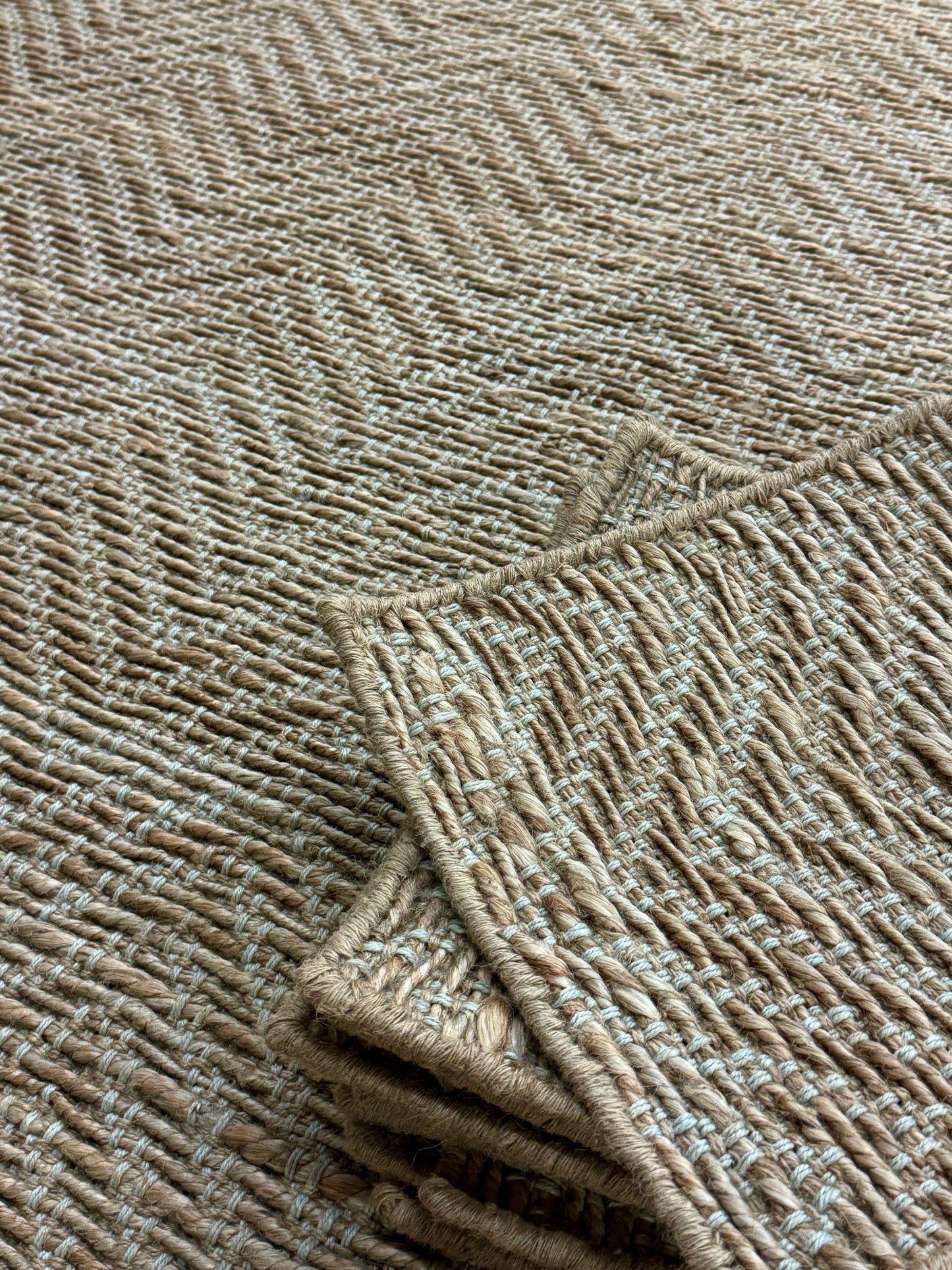 Juba Bibb - Chevron Lt. Grey