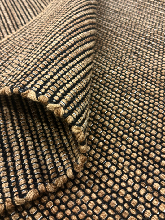 Outdoor Modern Stria - Kickin' Karmel Leg