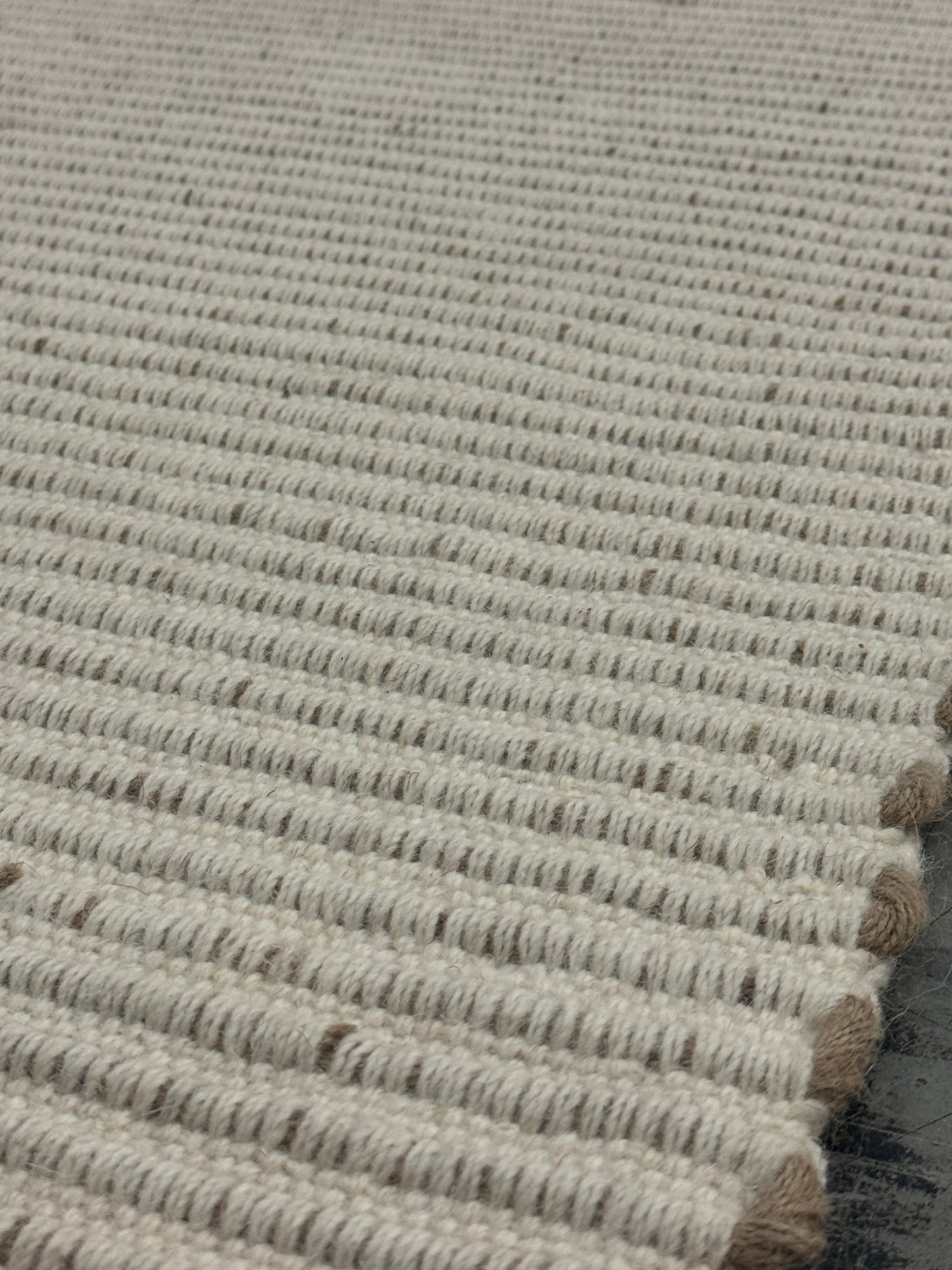 Lopo Danus 05 - Ivory