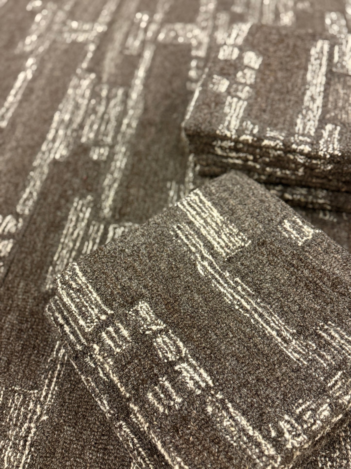 Modena Ballarat Box - Pit Brown