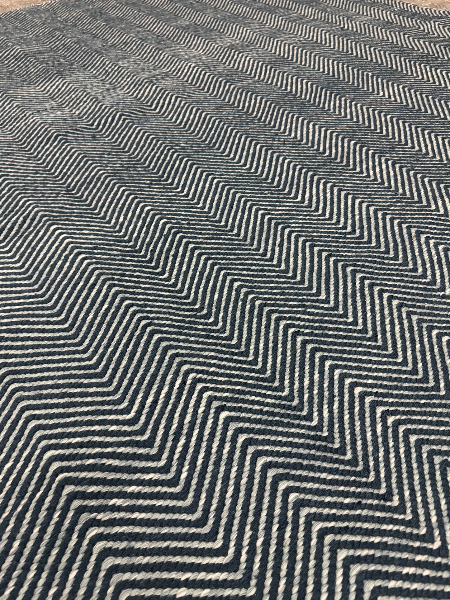 Archive Sale Arthouse Chevron in Patio Blue - 6'x8'