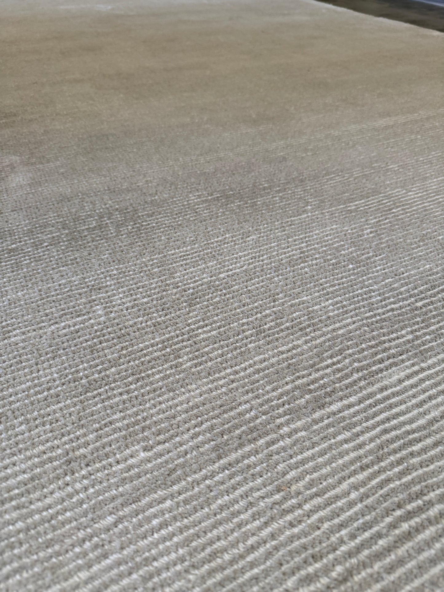 Archive Sale Jixxie Loom - Light Silver 5'x 8'