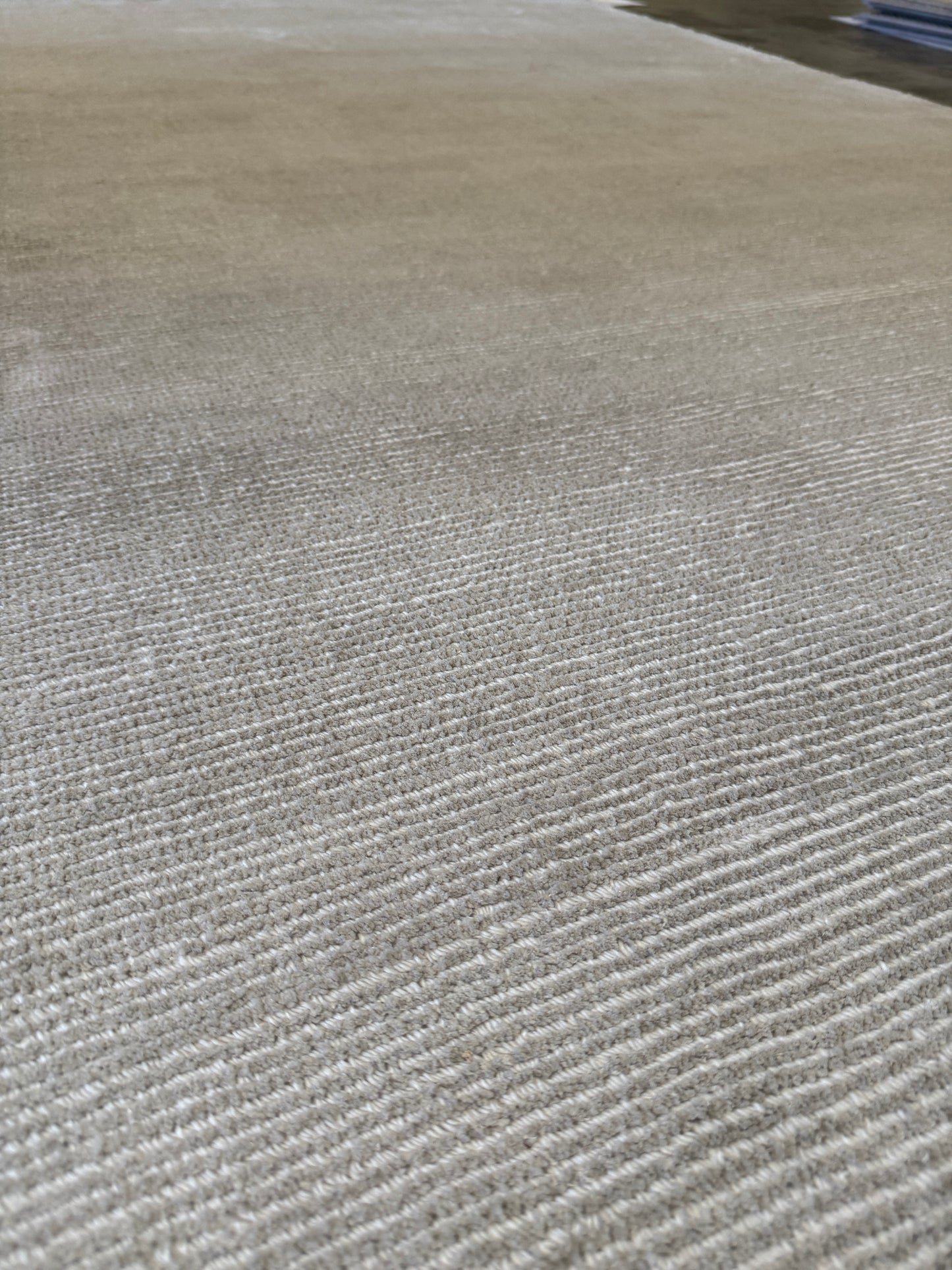 Archive Sale Jixxie Loom - Light Silver 5'x 8'