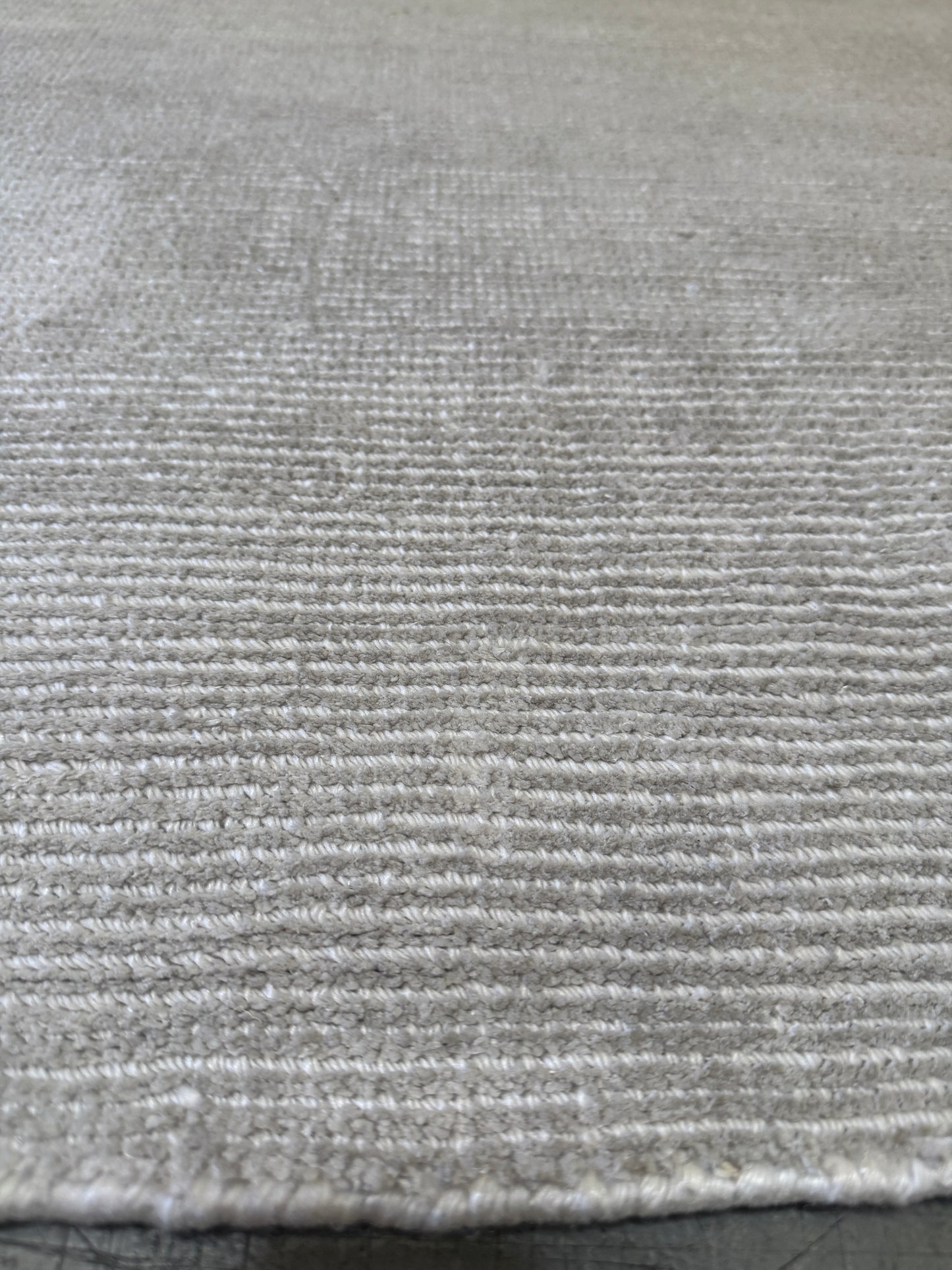 Archive Sale Jixxie Loom - Light Silver 5'x 8'
