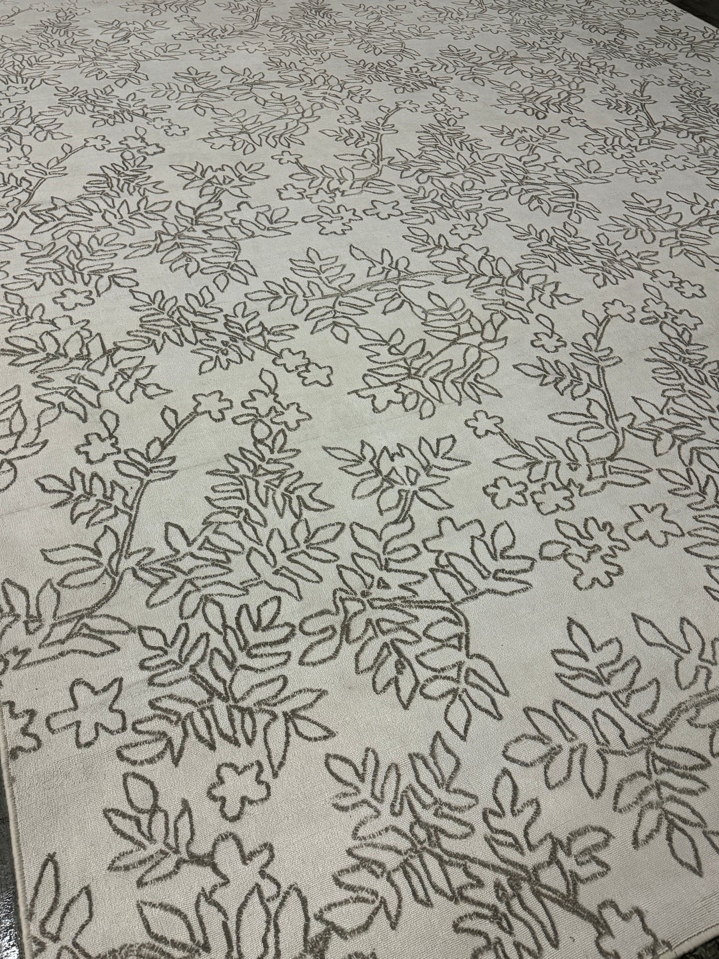 QuickShip Jantique Bloom - Silky Silver