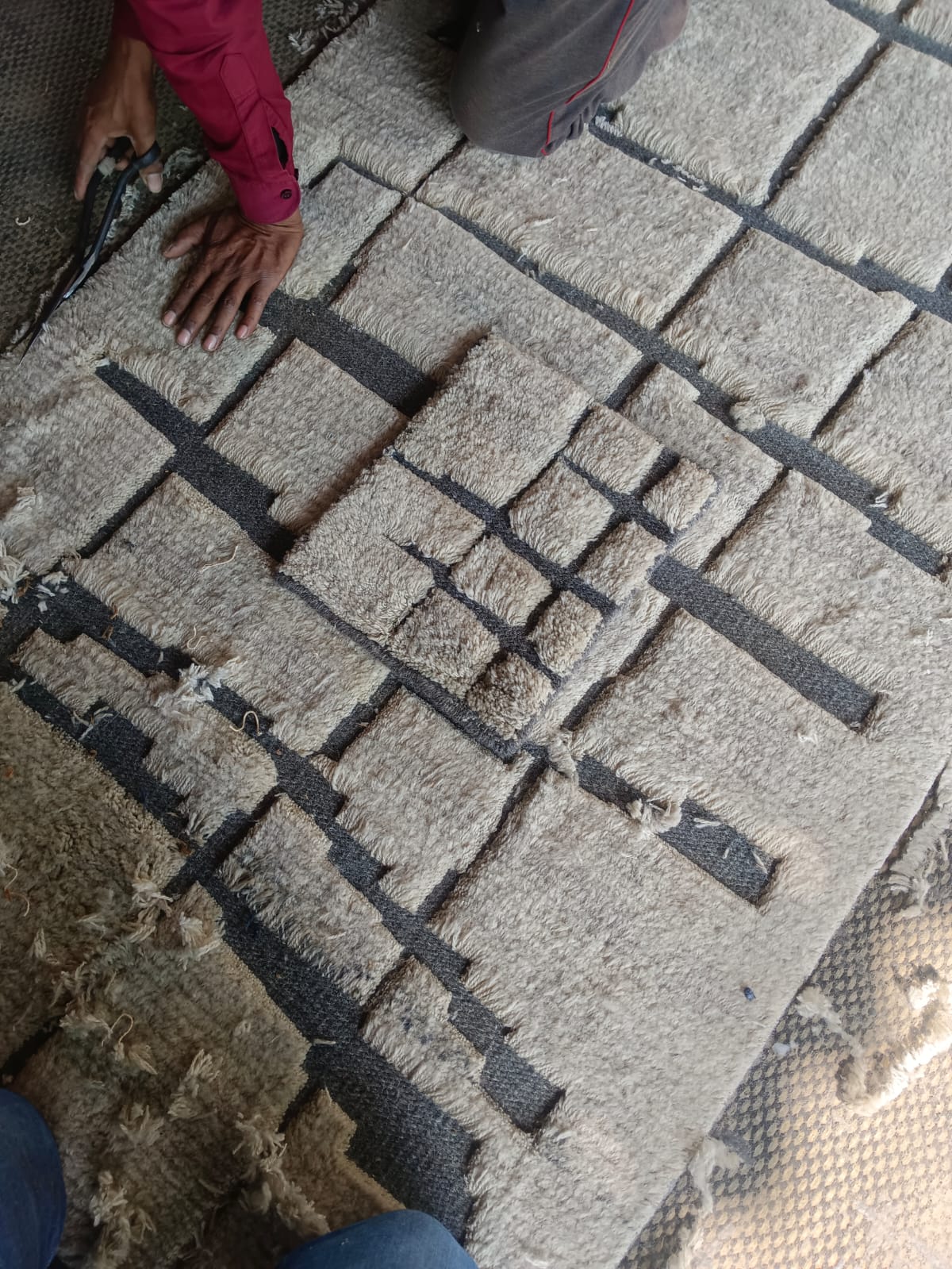 Tique Plush Tique - Puff Greystone