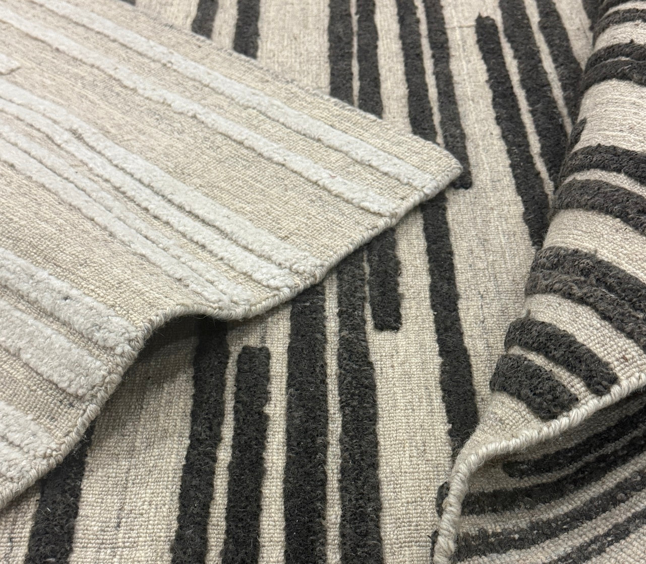 Archive Sale Tolt Stripe - Dark Brown 4 x 6