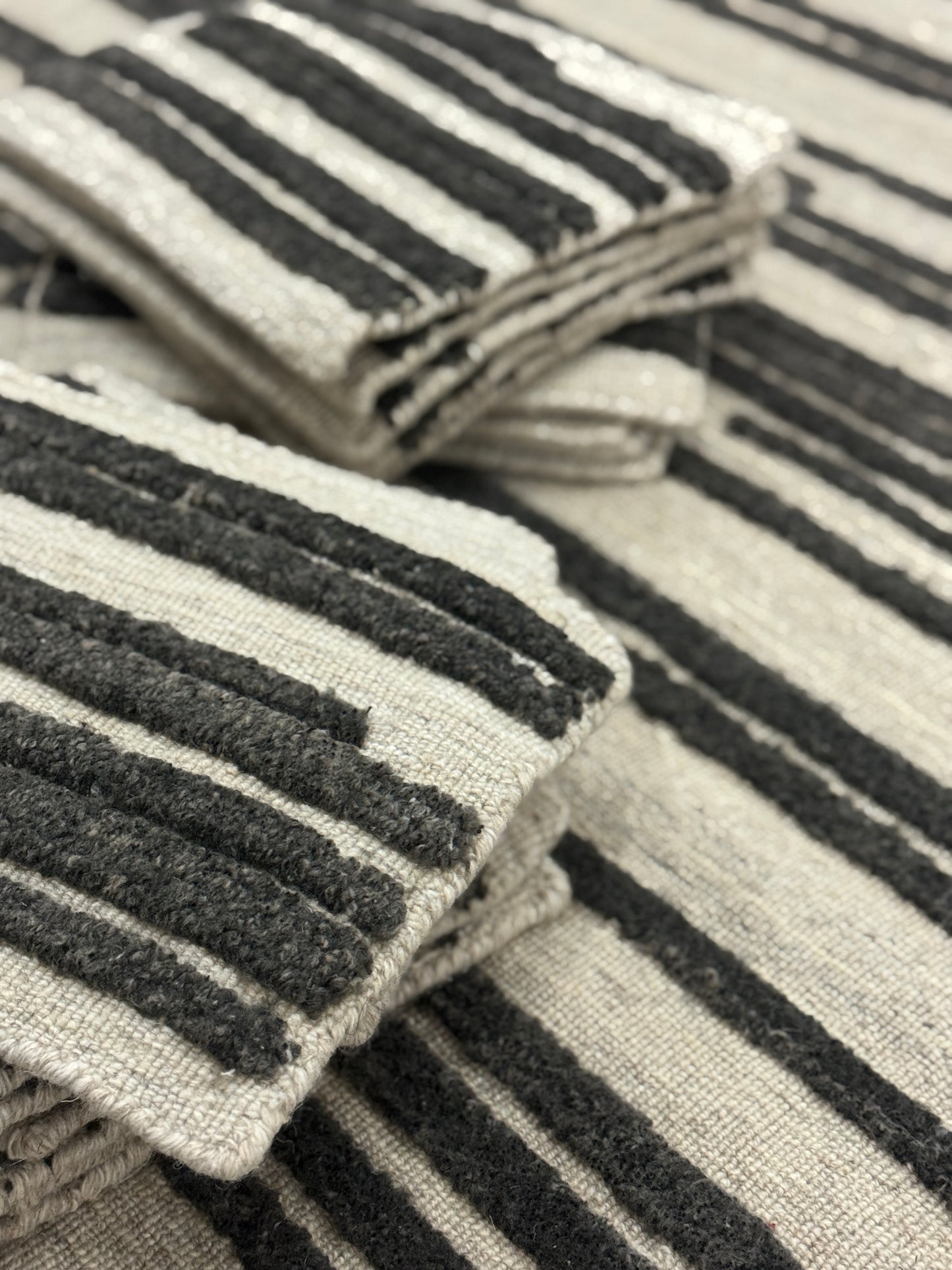 Archive Sale Tolt Stripe - Dark Brown 4 x 6