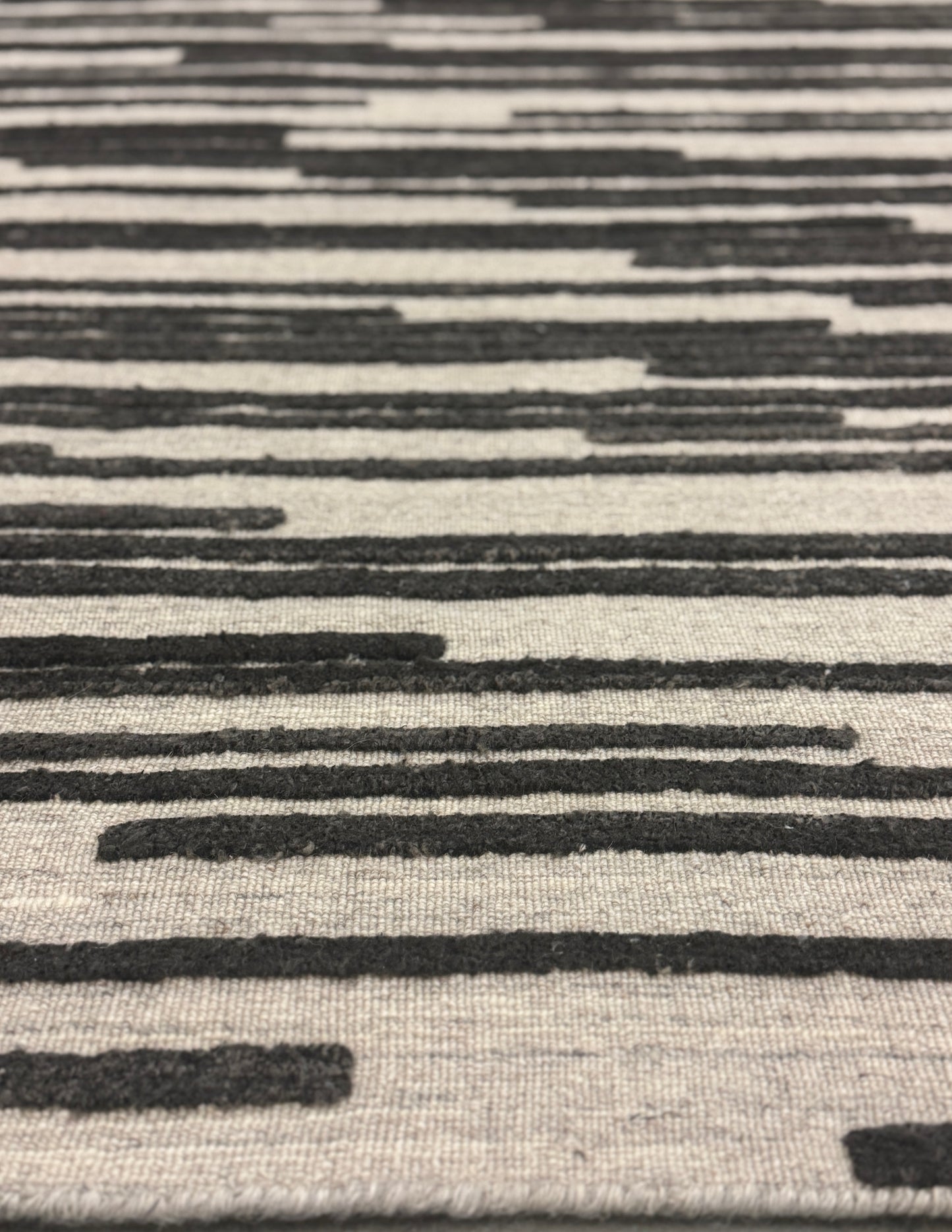Archive Sale Tolt Stripe - Dark Brown 4 x 6