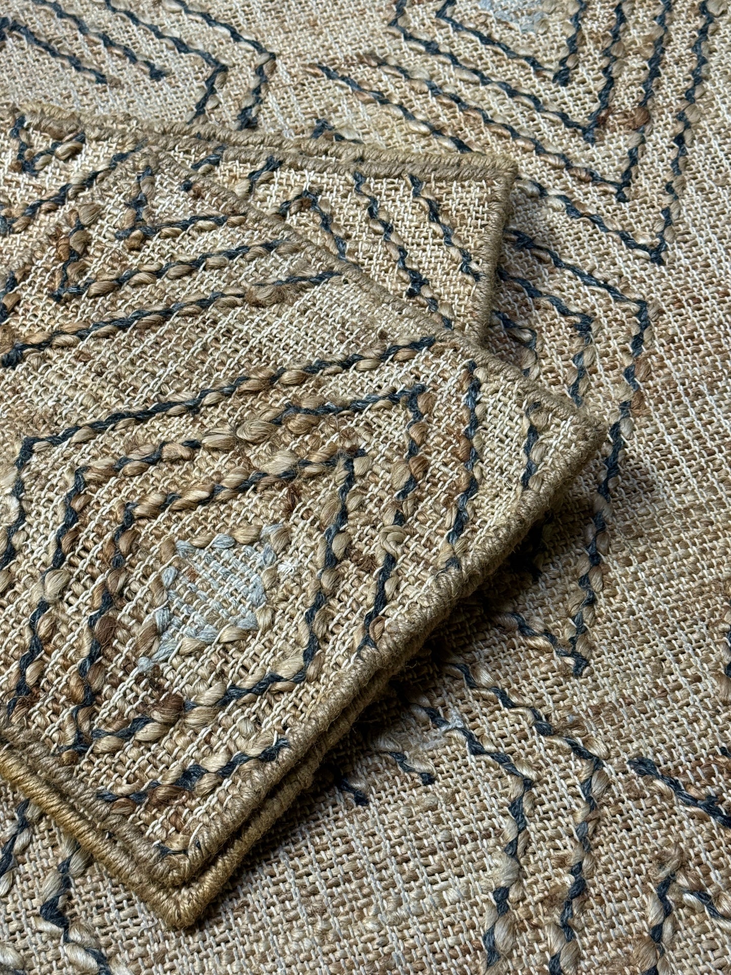 Tursi Jute - Brown Patch