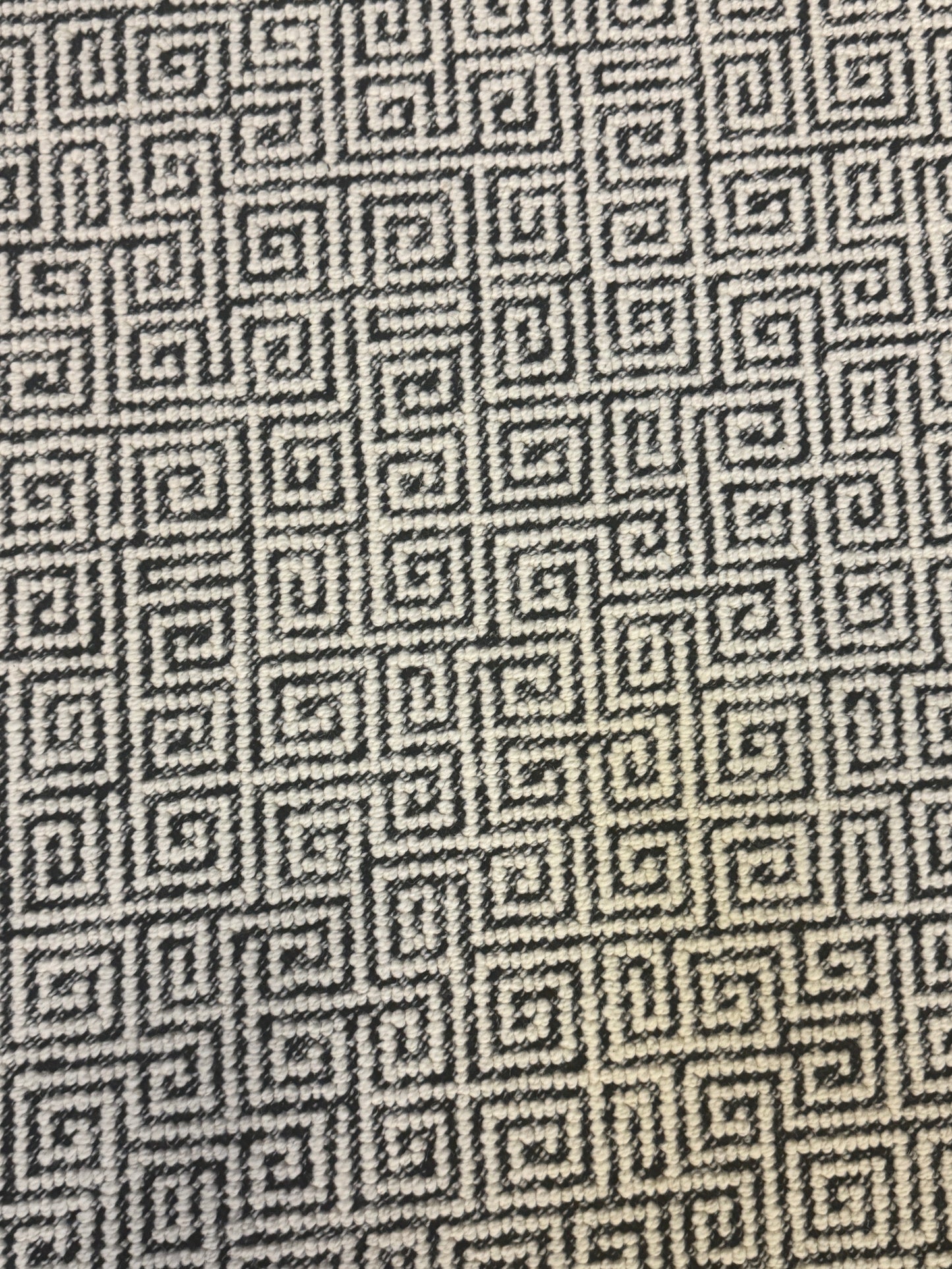 Archive Sale Wilton Greek Key - Black & White 6'x7'