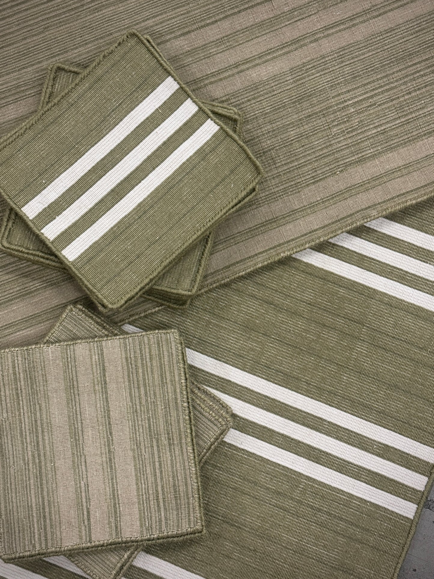 Outdoor Raya Flatweave - Antique Lime