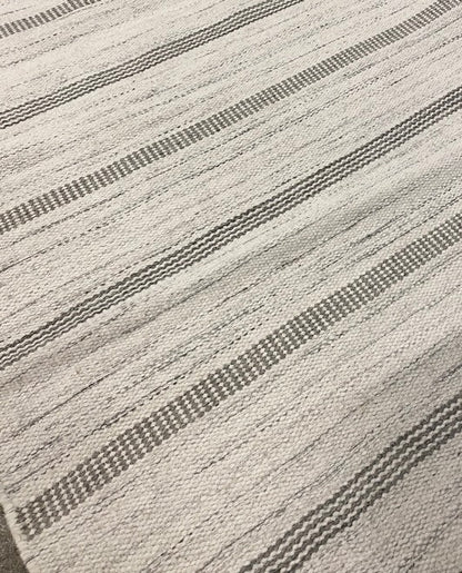 Jhira 03 - Grey Silver Ivory