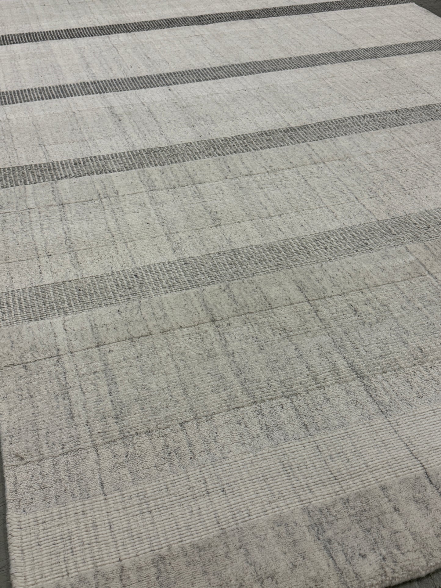 Archive Sale Ashiya Stripe - Ivory Grey 5ft x 8ft