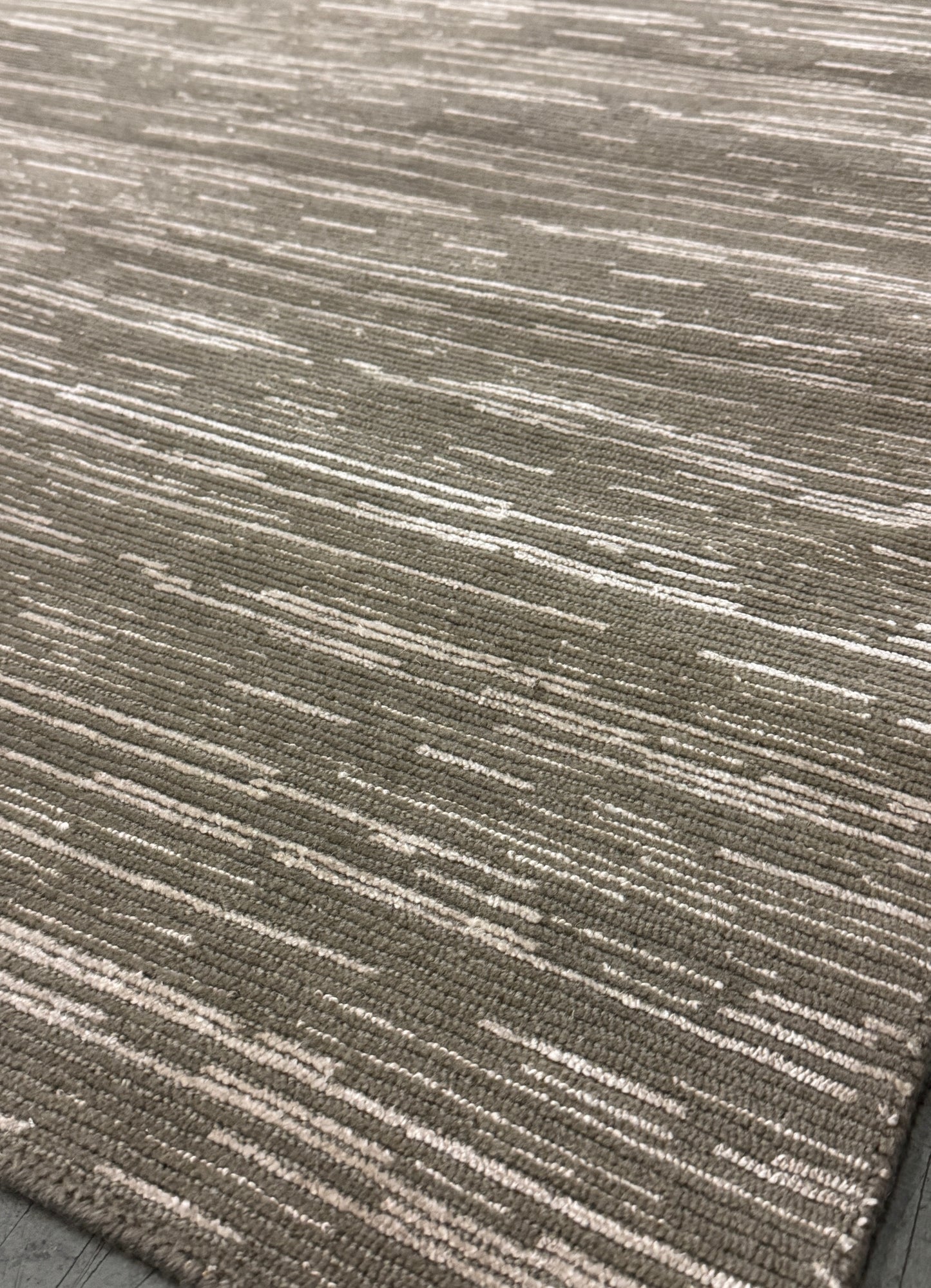 Archive Sale Baker Tibetan - Olive Gold 4ft x 18ft 6in