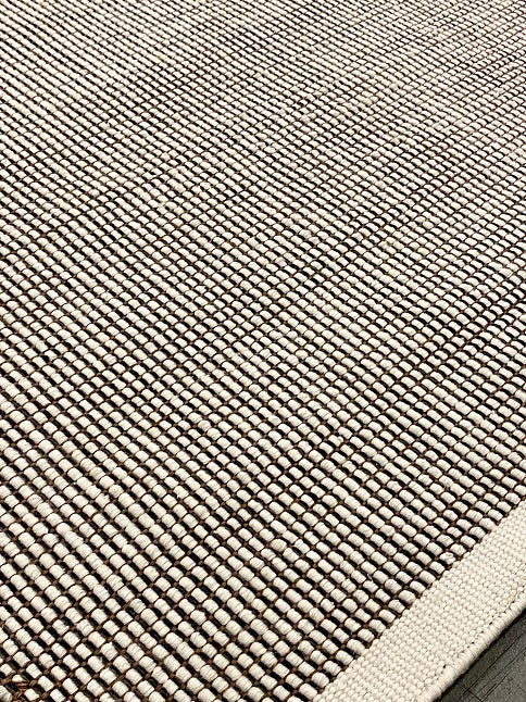 Outdoor Tiper - Basalt