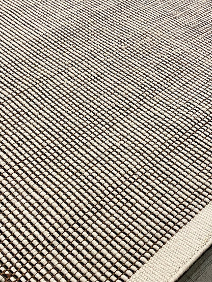 Outdoor Tiper - Basalt