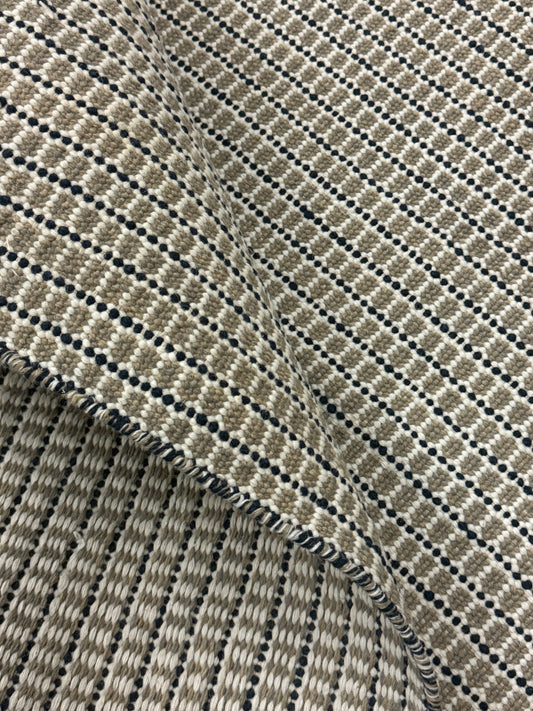 Outdoor Arthouse - Beige & Black