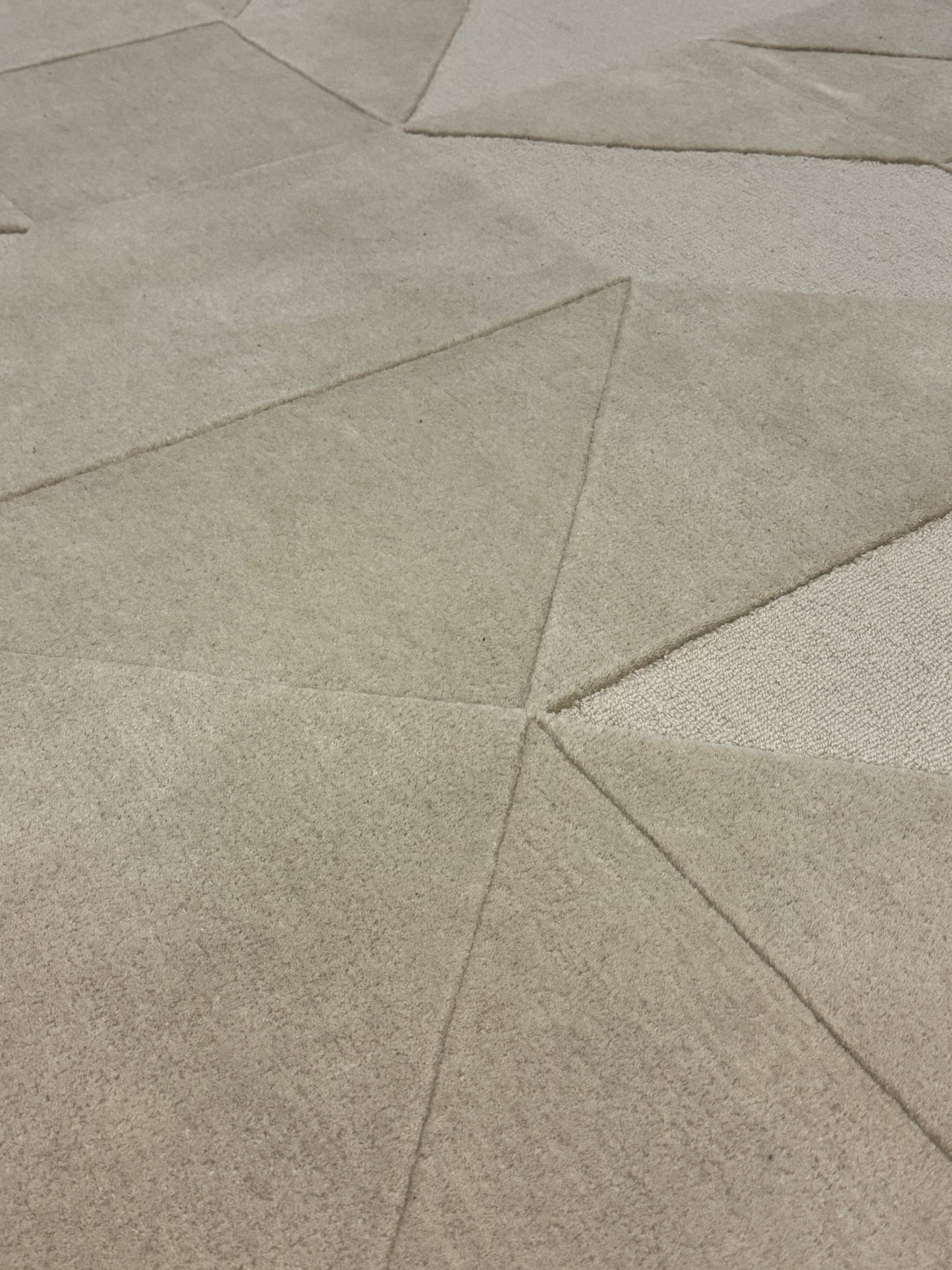 Archive Sale Bel Angle - Soft Linen 10ft round