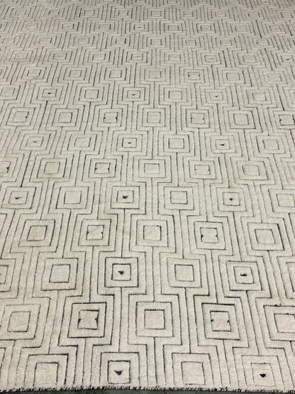 Bogi - Black & White