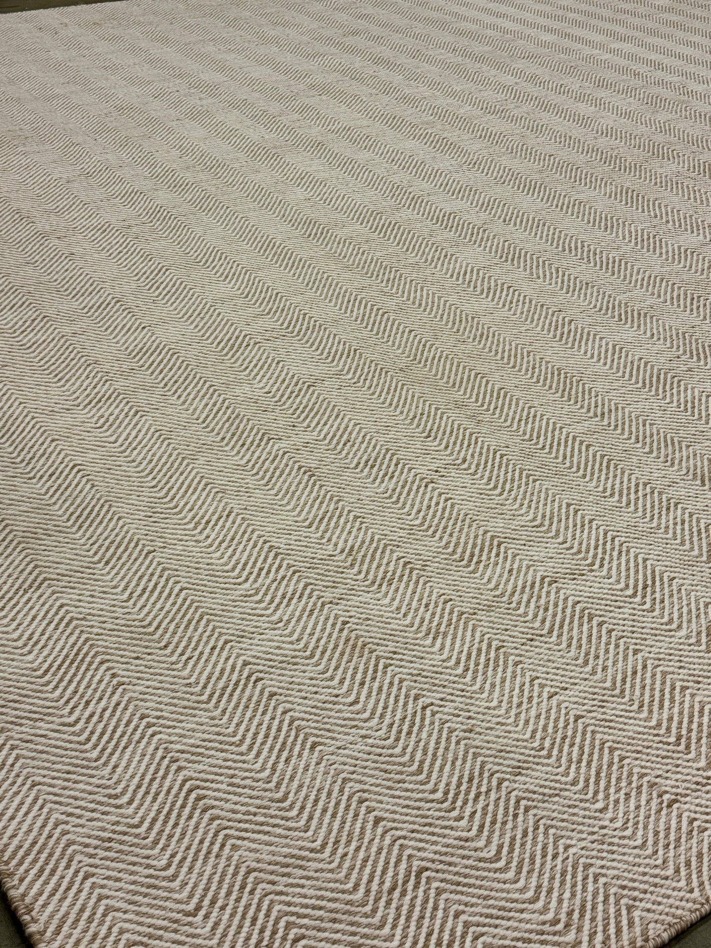 Outdoor Arthouse Chevron - Bone on Tone