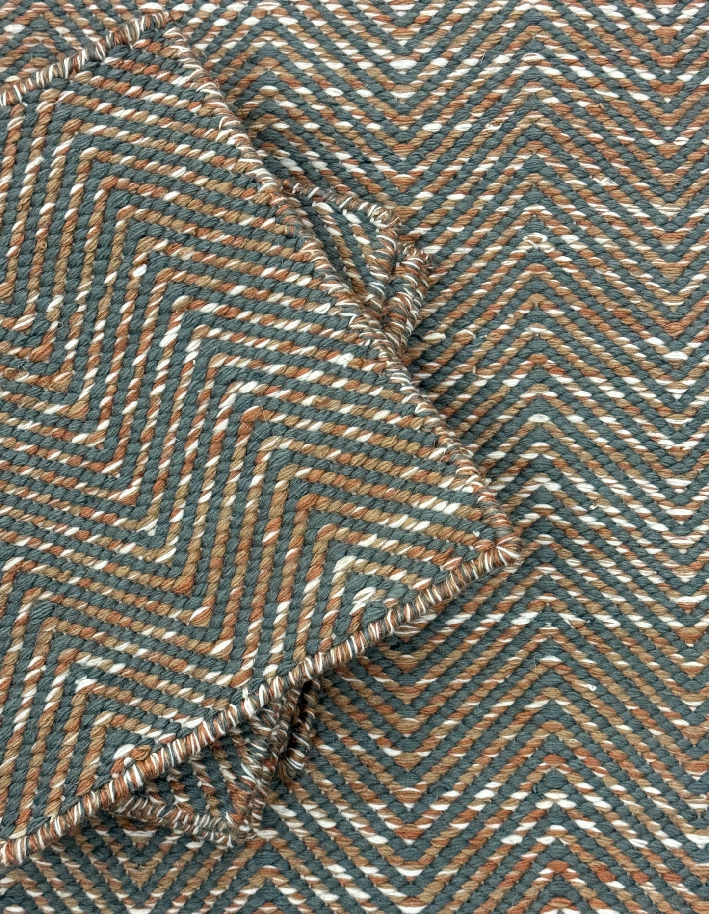 Outdoor Arthouse Chevron - Burnt Slate