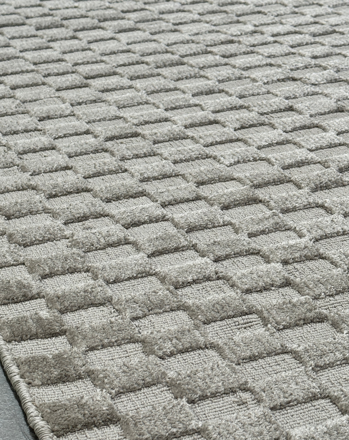 Chex Stria - Silver Diamond