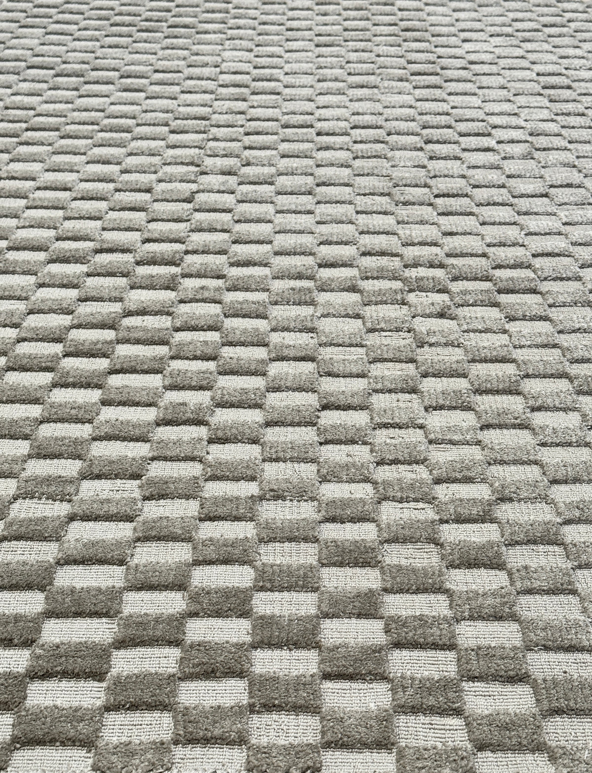 Chex Stria - Silver Diamond
