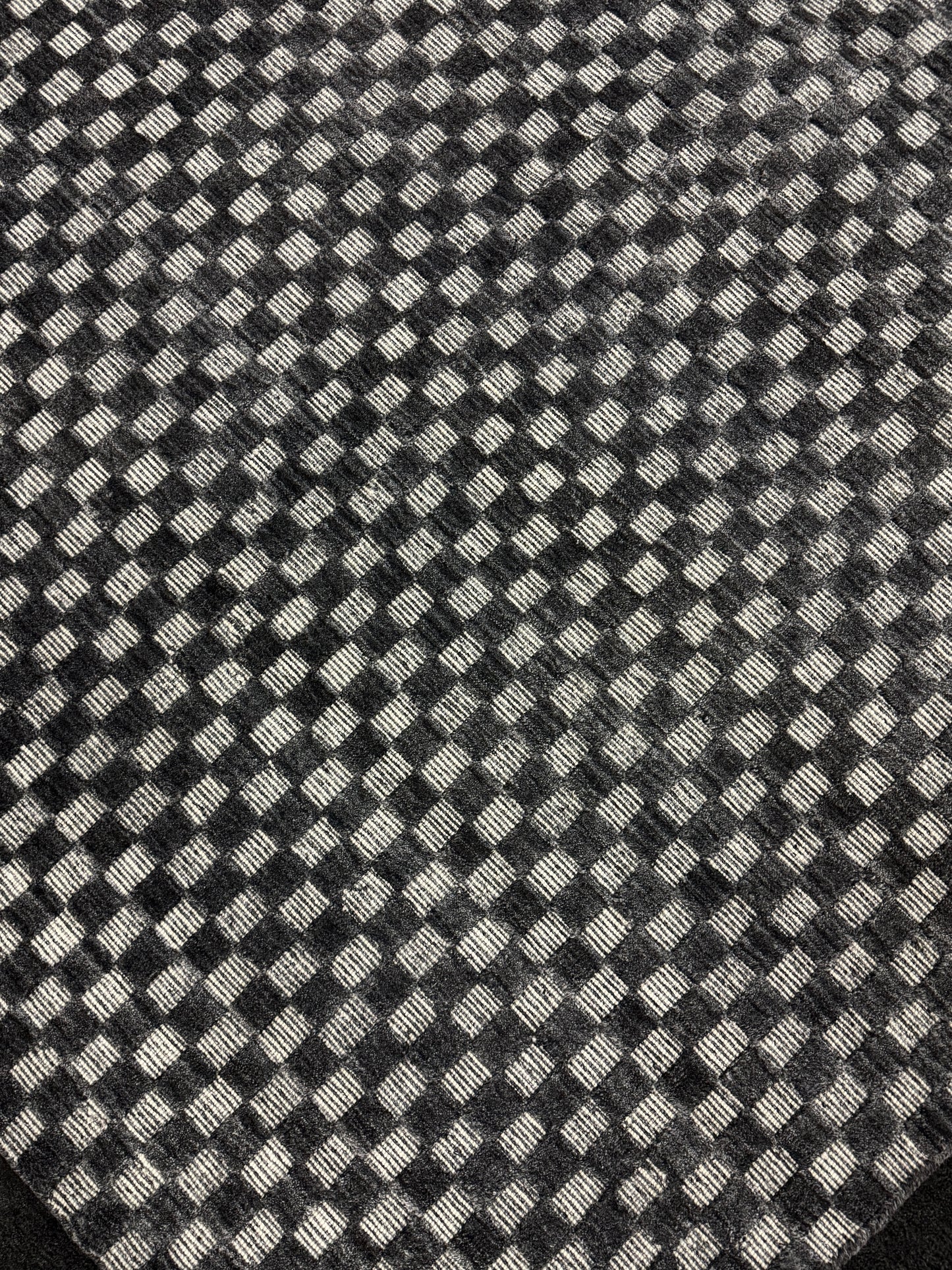 Chex Stria - Charcoal