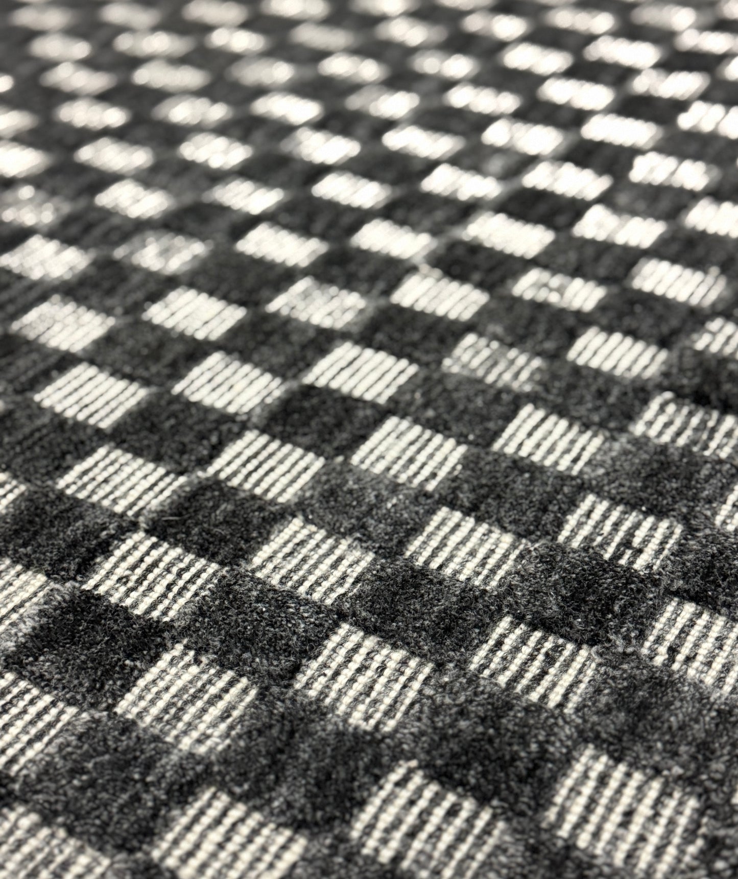 Chex Stria - Charcoal