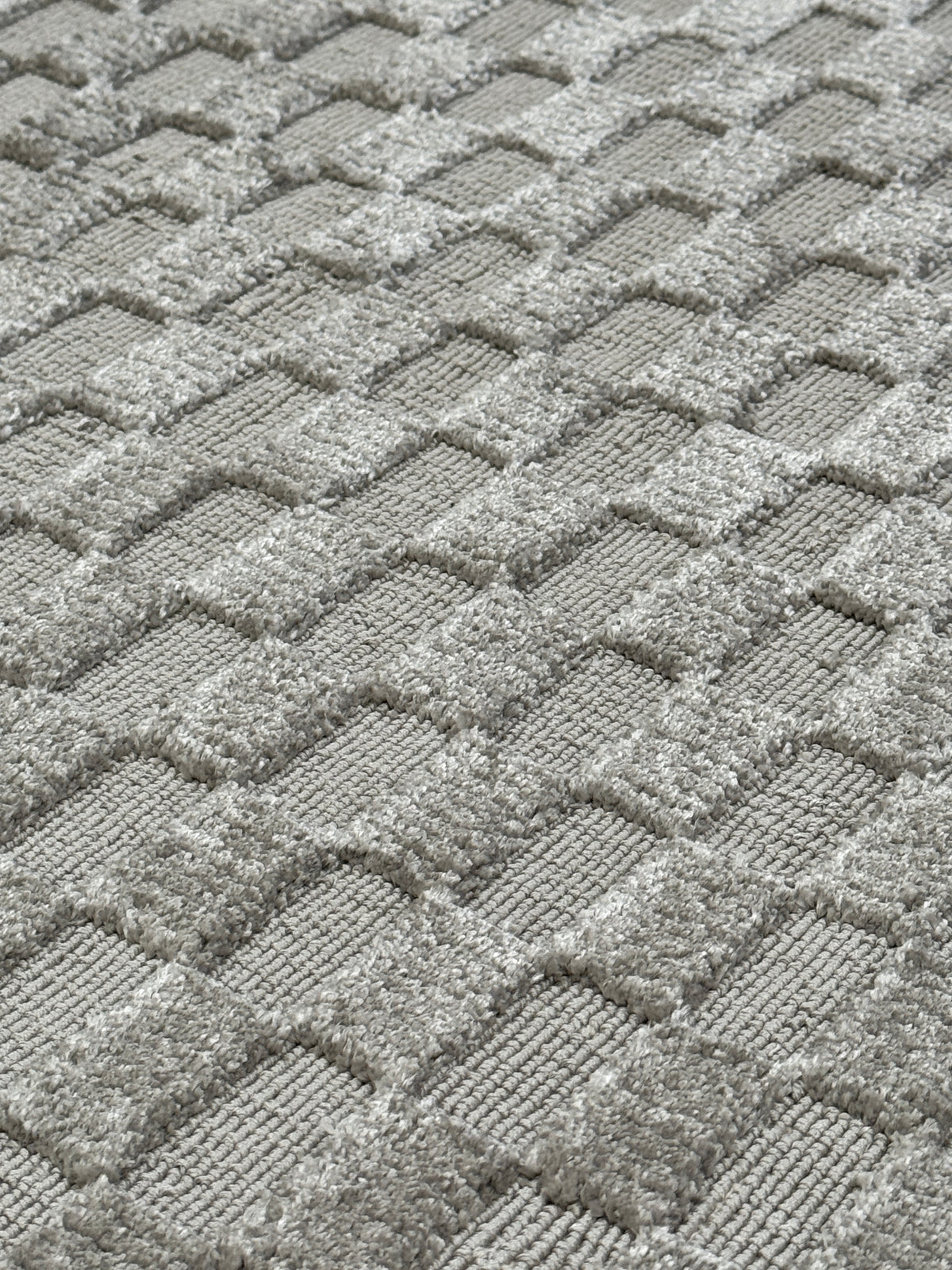 Chex Stria - Silver Diamond