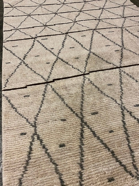 Archive Sale Jokati - Clipped Point Beige 4ft x 6ft