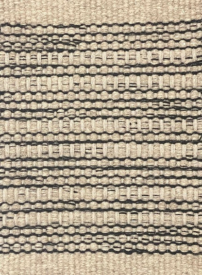 Danus 03 - Beige & Black