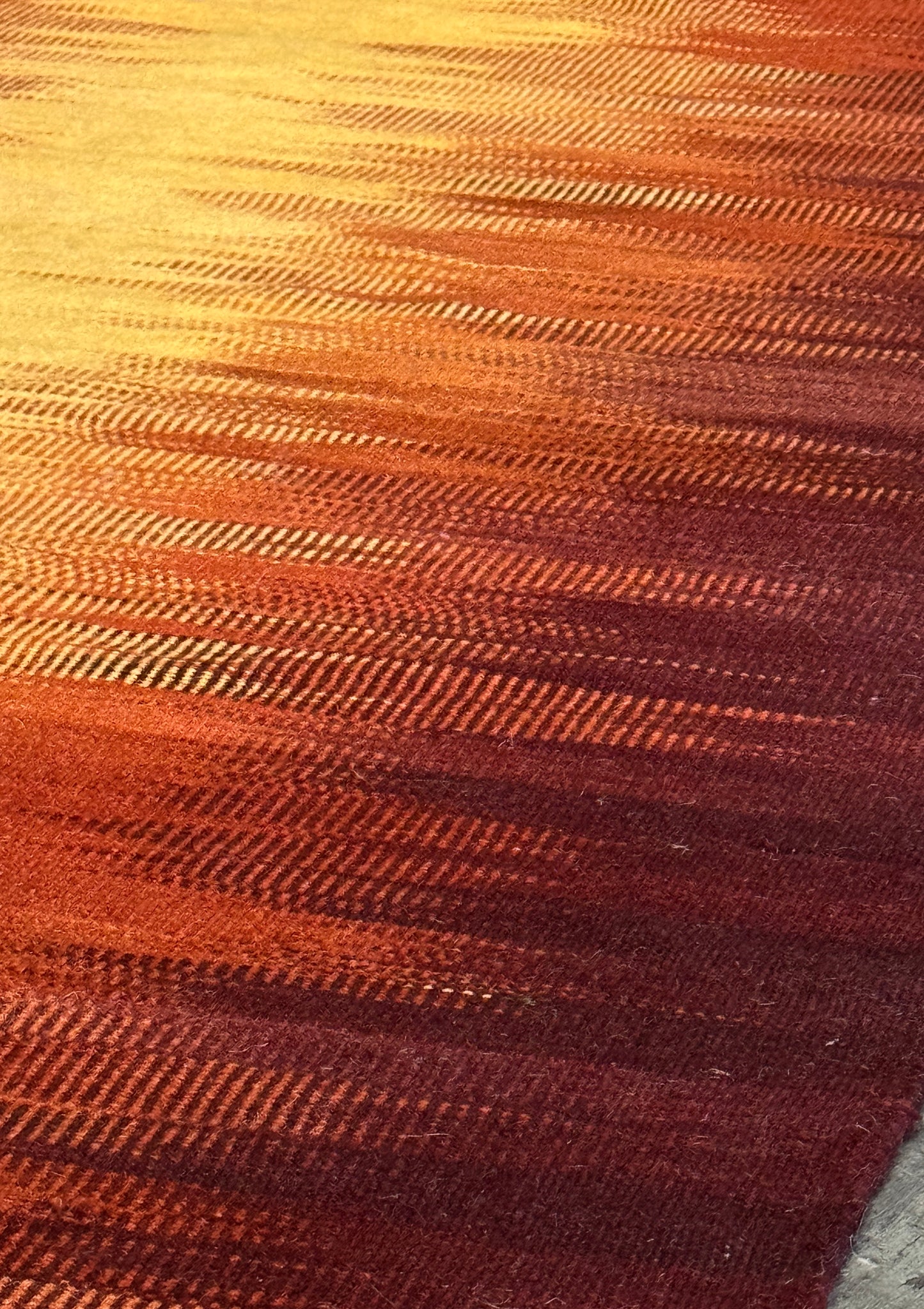Archive Sale Dash Axis - Ombre Burnt Sun 4ft x 6ft