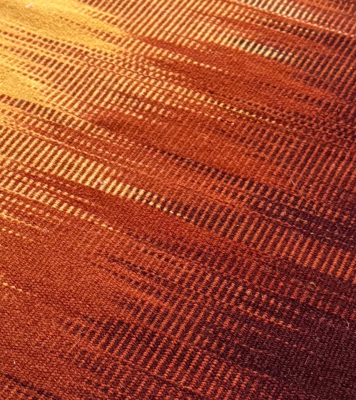 Archive Sale Dash Axis - Ombre Burnt Sun 4ft x 6ft