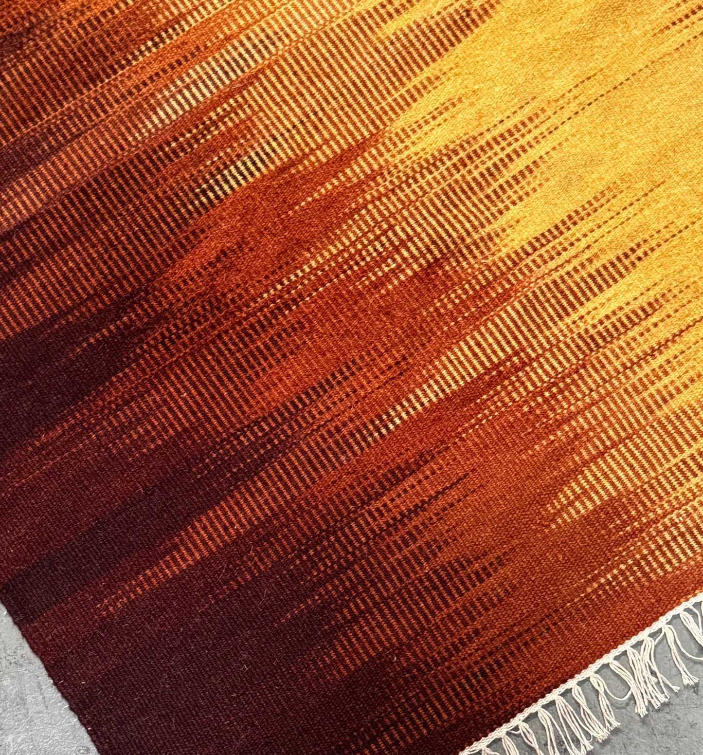 Archive Sale Dash Axis - Ombre Burnt Sun 4ft x 6ft